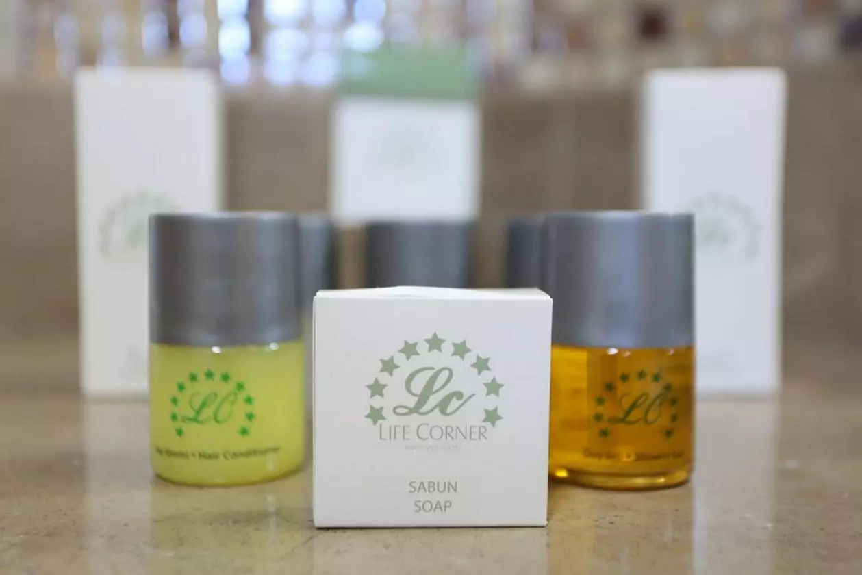 124918LIFECORNER_SHABAVIZPARVAZ (10).jpg